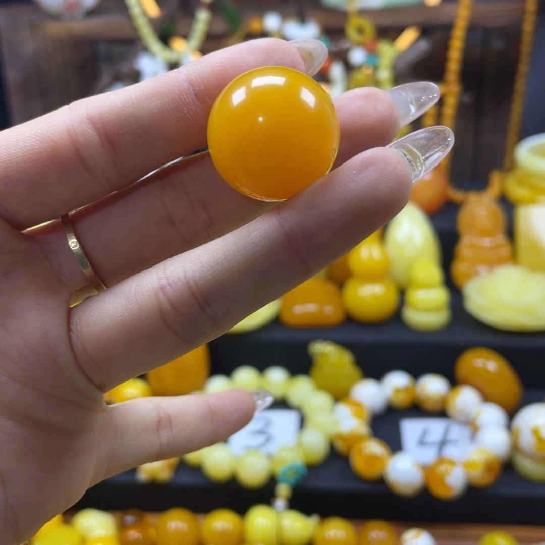 男***人鸡油黄款卡24单株一颗