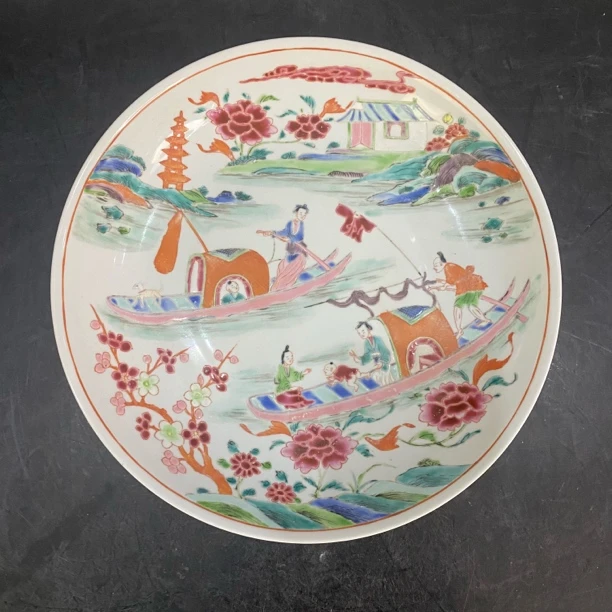 6689 粉彩人物故事赏盘