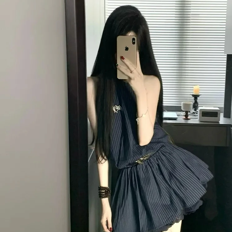 韩系高智感无袖挂脖连衣裙女蓝色条纹收腰显瘦短裙子夏季新款