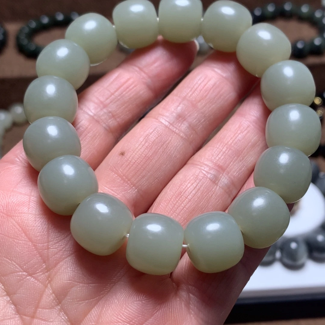 和田玉未镶嵌手链