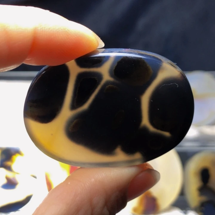 合金玛瑙/玉髓珠宝奇石96