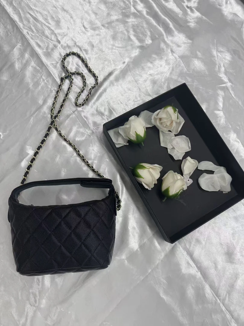 新款时尚百搭包包 SS220