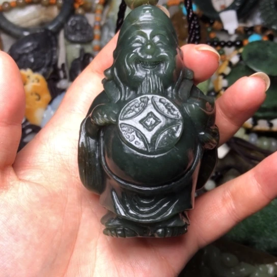 和田玉未镶嵌把件