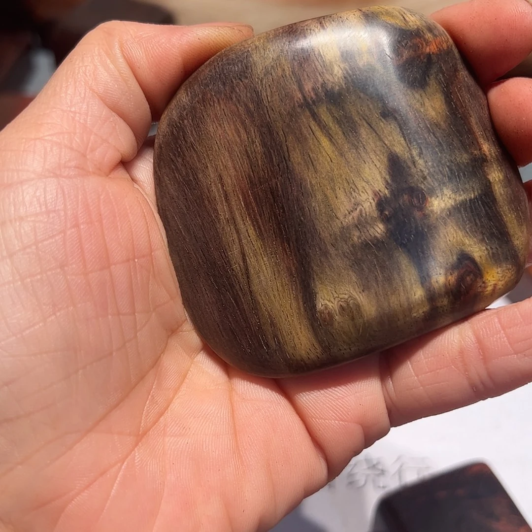 交趾黄檀（大红酸枝）冷**声