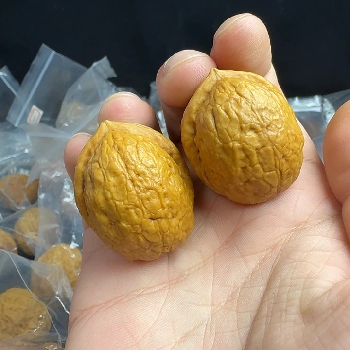 文玩核桃把件44粗筋屁桃35尺