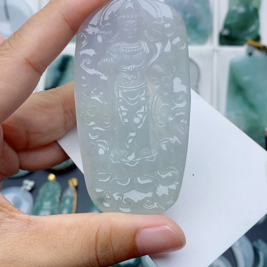 颈饰未镶嵌翡翠站观音