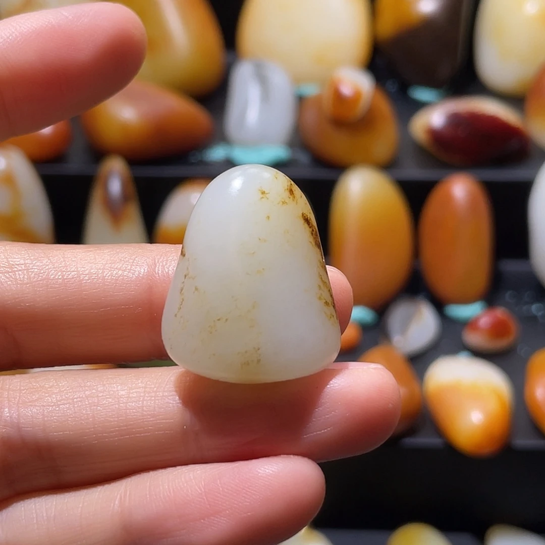 和田玉未镶嵌颈饰11.7g