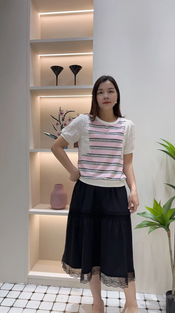 海百合绣花拼接条纹显瘦气质上衣2693#