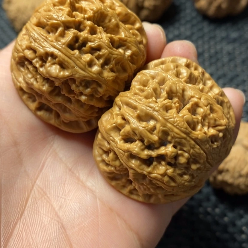 【闪购商品】文玩核桃吊坠梧**语粗筋
