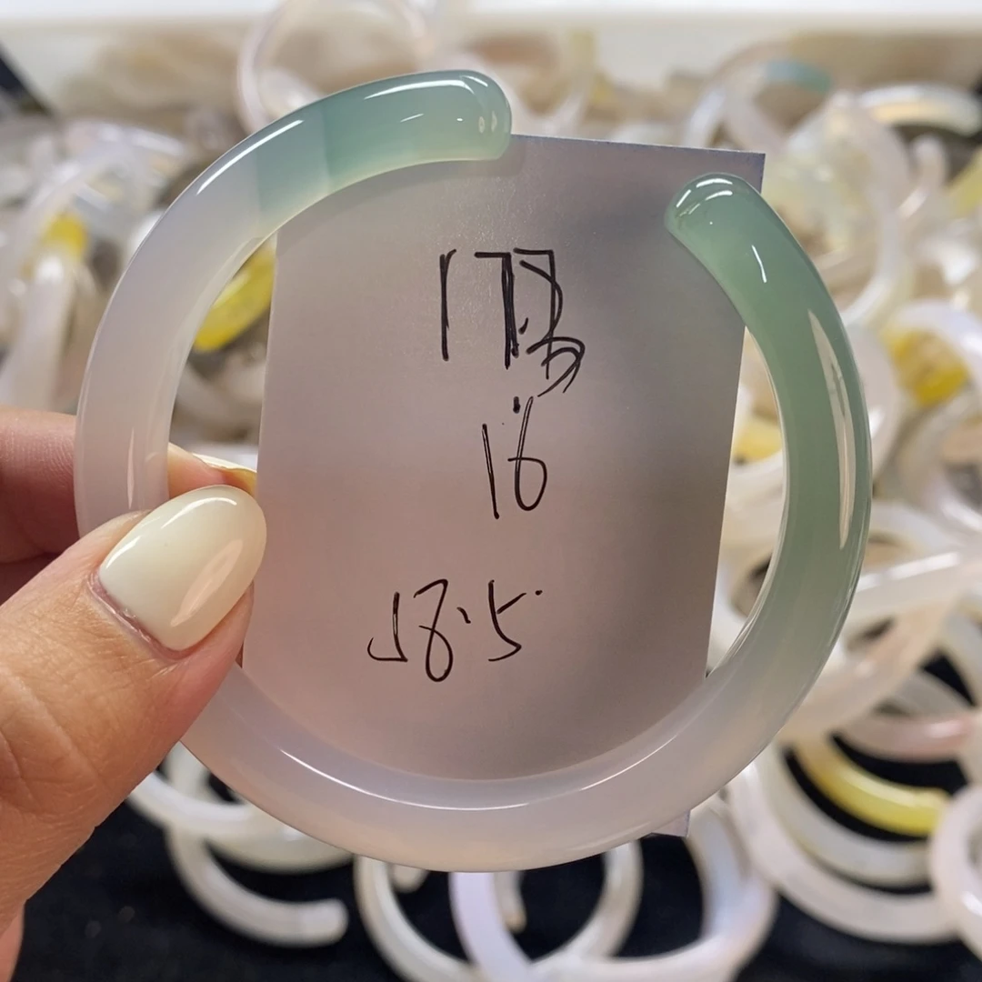 手镯玛瑙/玉髓未镶嵌173