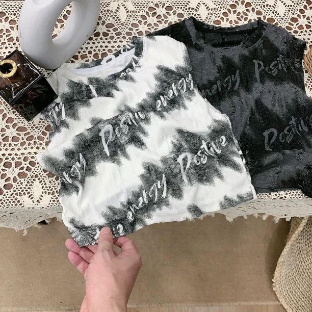 男童背心2025儿童韩版宽松夏季衣服男孩痞帅薄款破洞潮衣-612