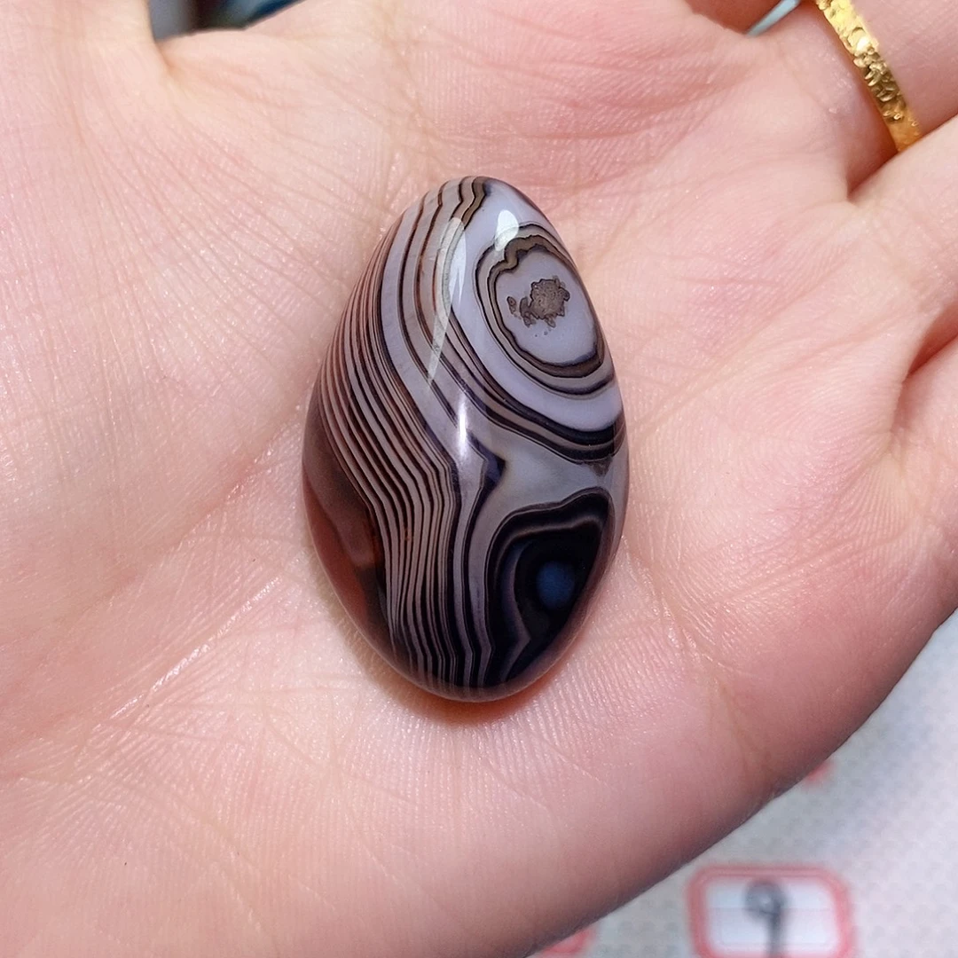 浣***石玛瑙/玉髓未镶嵌珠宝奇石