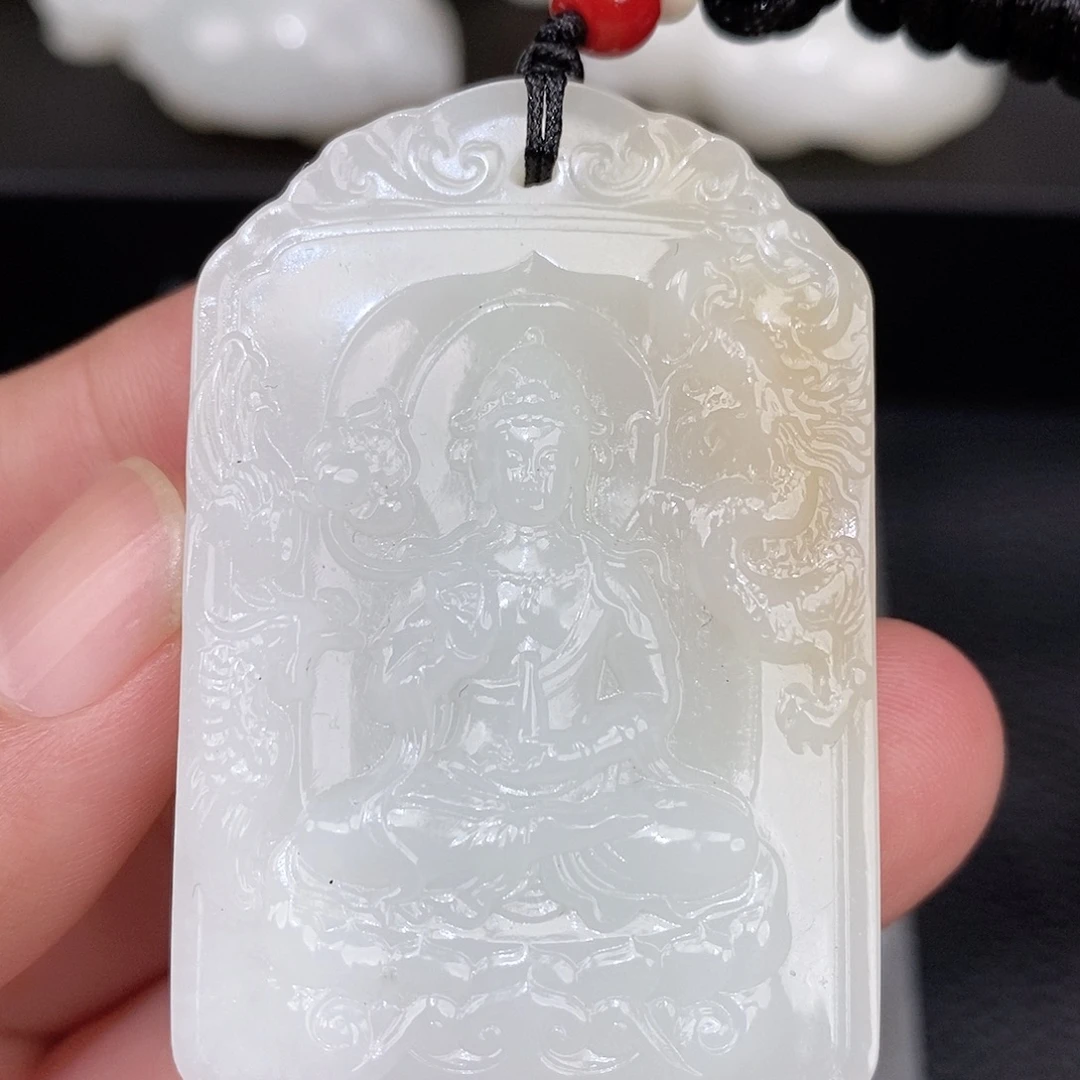 颈饰未镶嵌和田玉