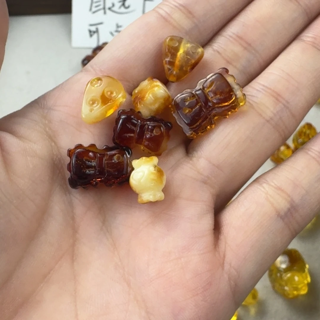 蜜蜡未镶嵌珠宝奇石微微粉七个