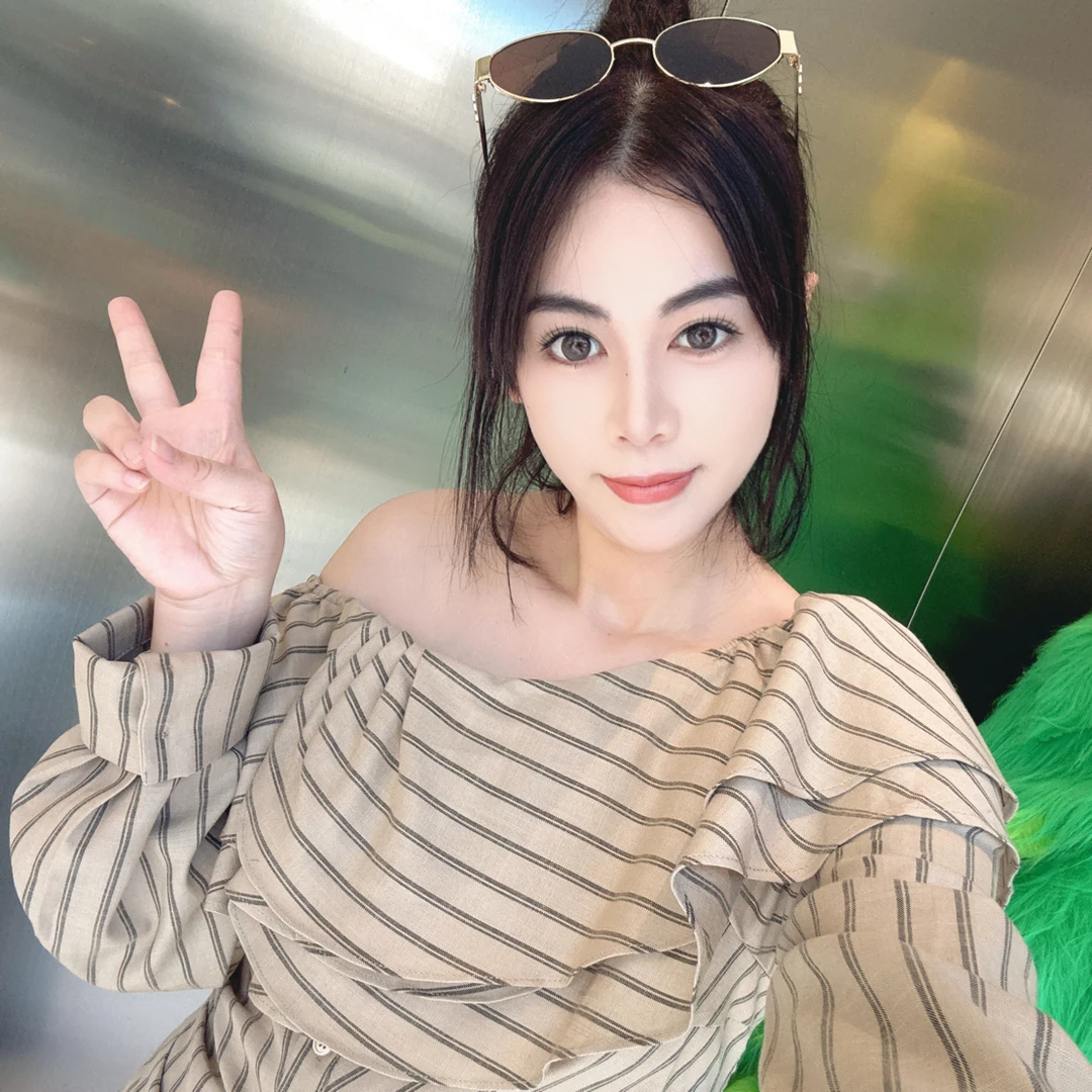 设计感SDD斜肩长袖衬衫