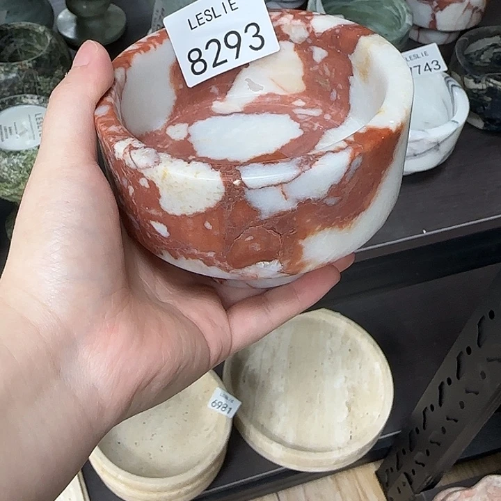 乔***妞L8293。。。。。。。不退换福利