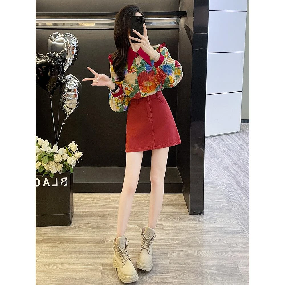 港风复古时尚套装裙女春季新款高级感红色印花衬衫高腰短裙两件套