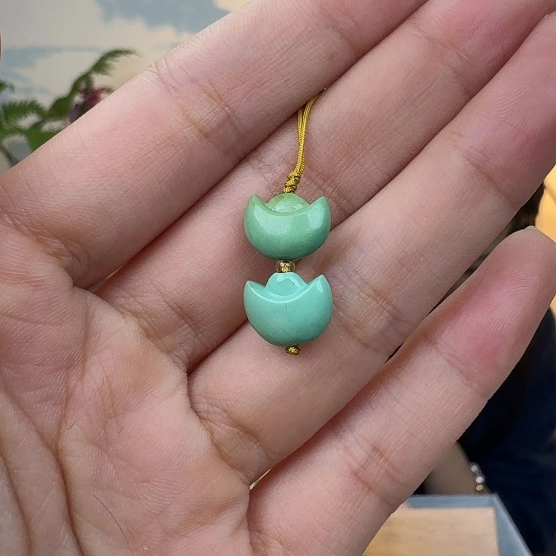 糯***米绿松石未镶嵌珠宝奇石