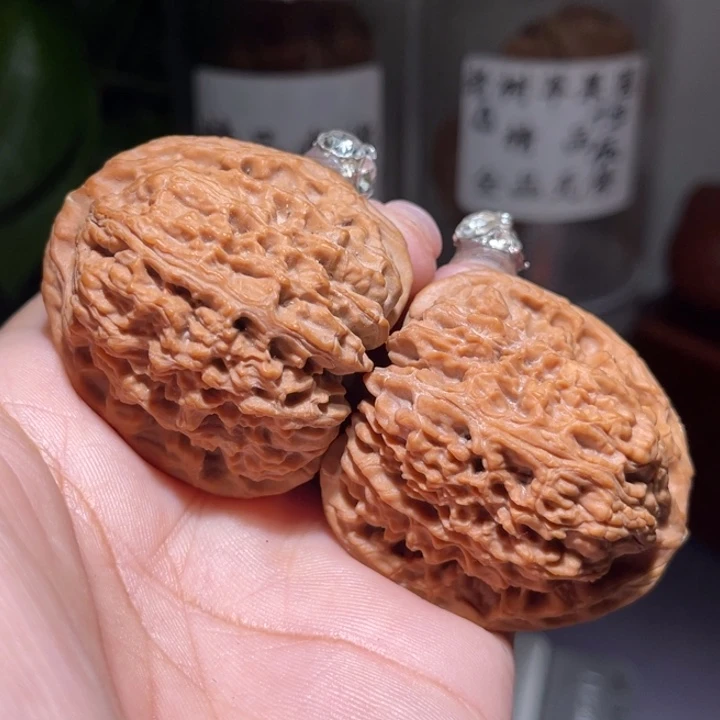 文玩核桃吊坠           40
