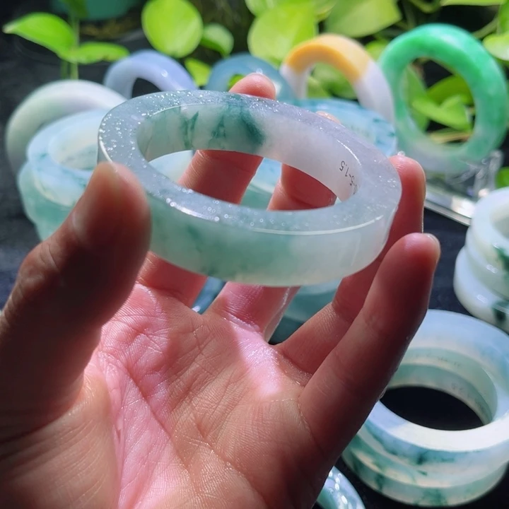 渣***渣定制翡翠未镶嵌翡翠手镯