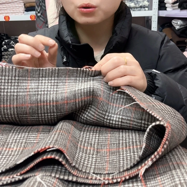 格子克剥羊绒一米180