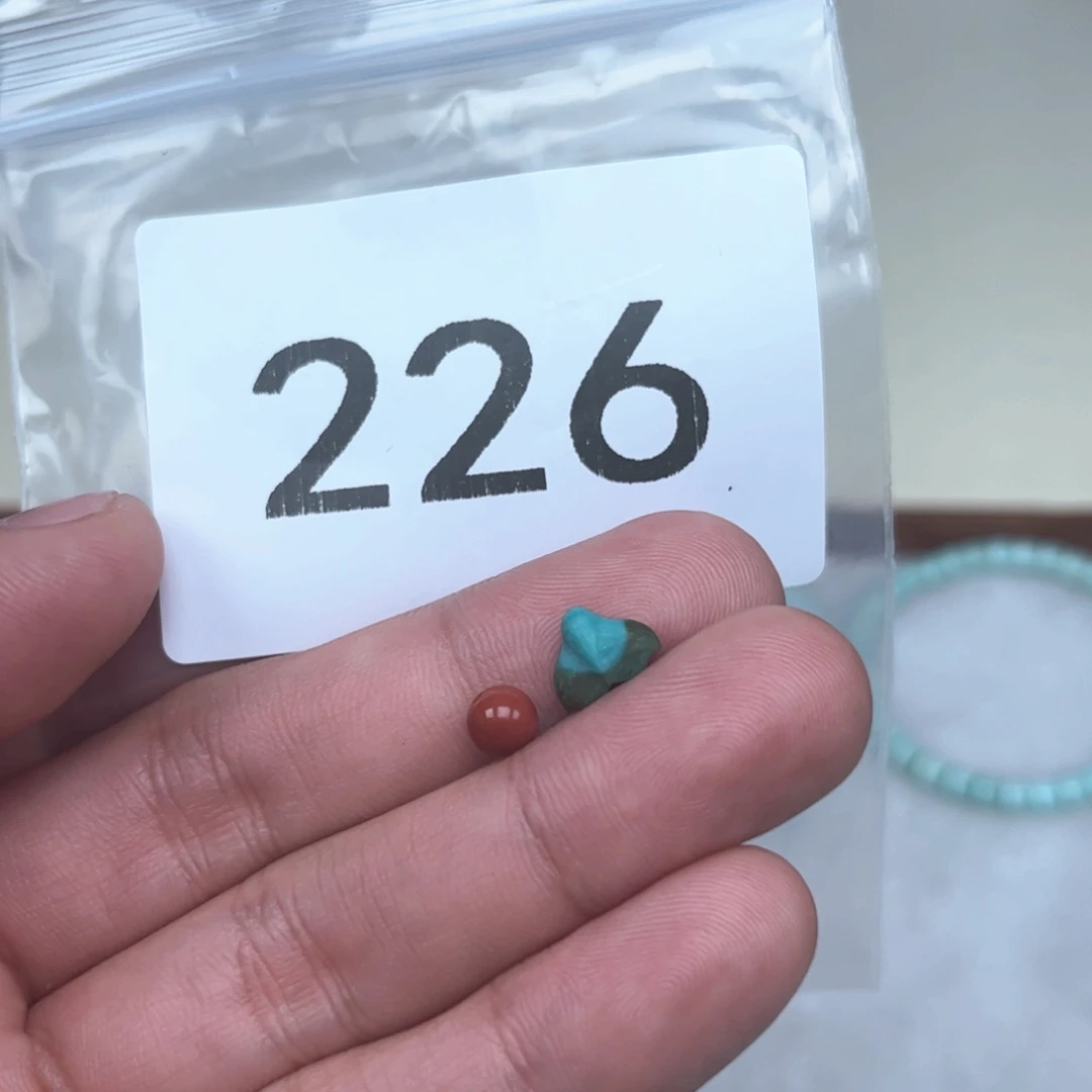 南红玛瑙未镶嵌珠宝奇石