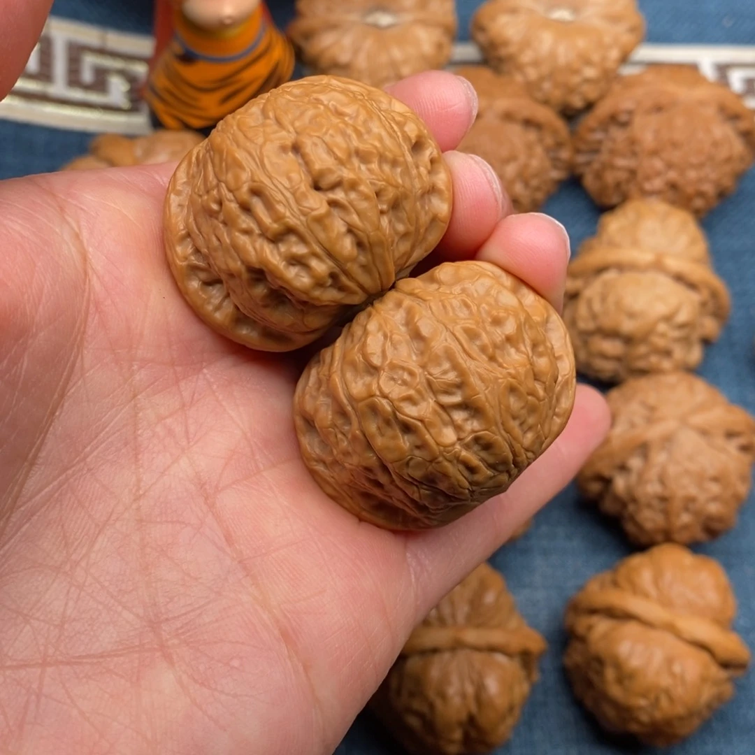 文玩核桃把件微**民38乾隆磨精品