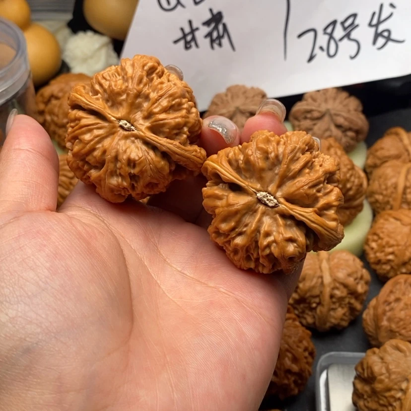 【闪购商品】文玩核桃把件机*猫文玩核桃