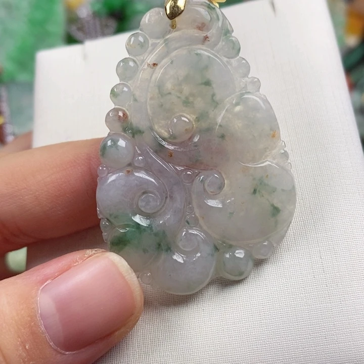 翡翠未镶嵌吊坠(赠链)