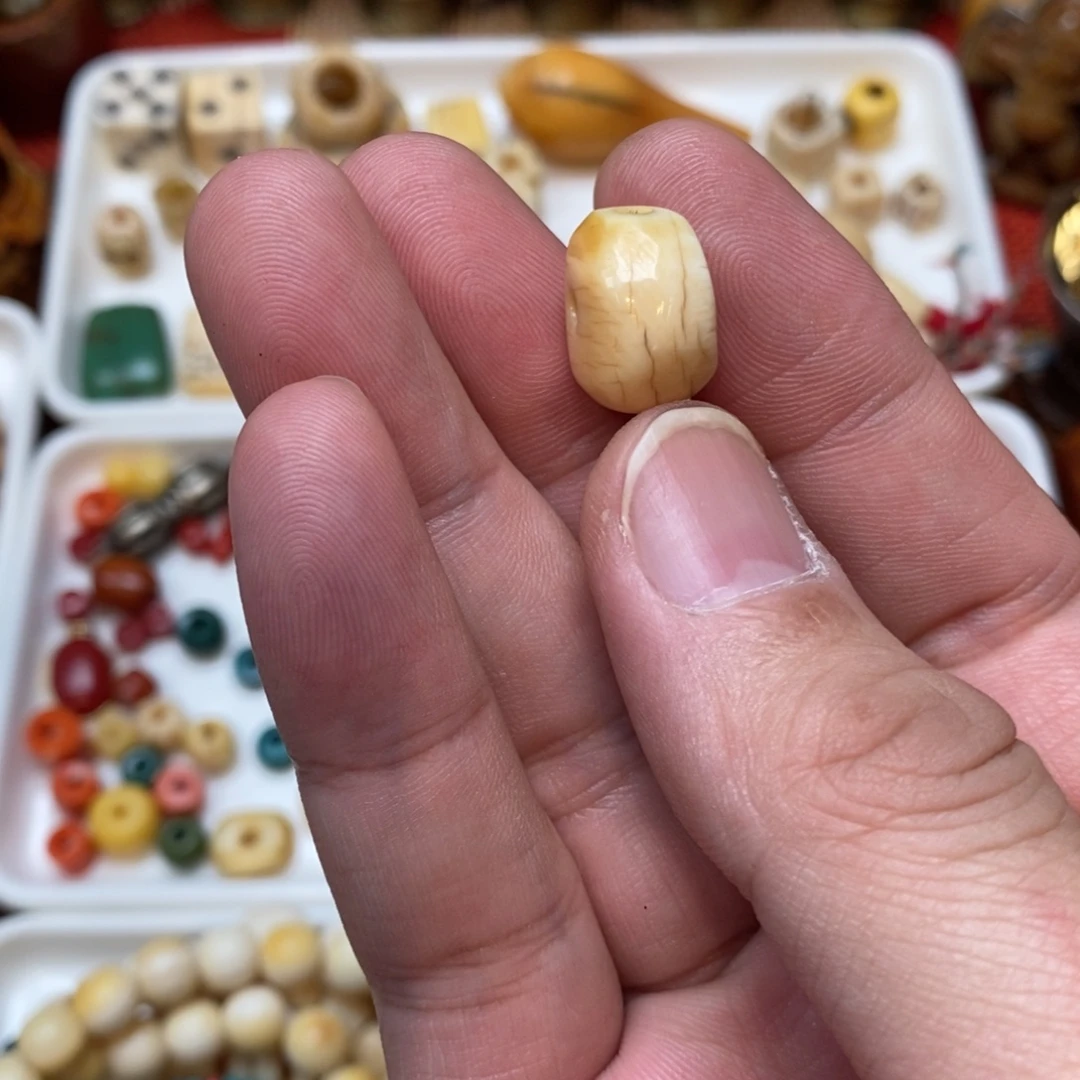 曾***号琉璃/树脂/塑料类白檀木