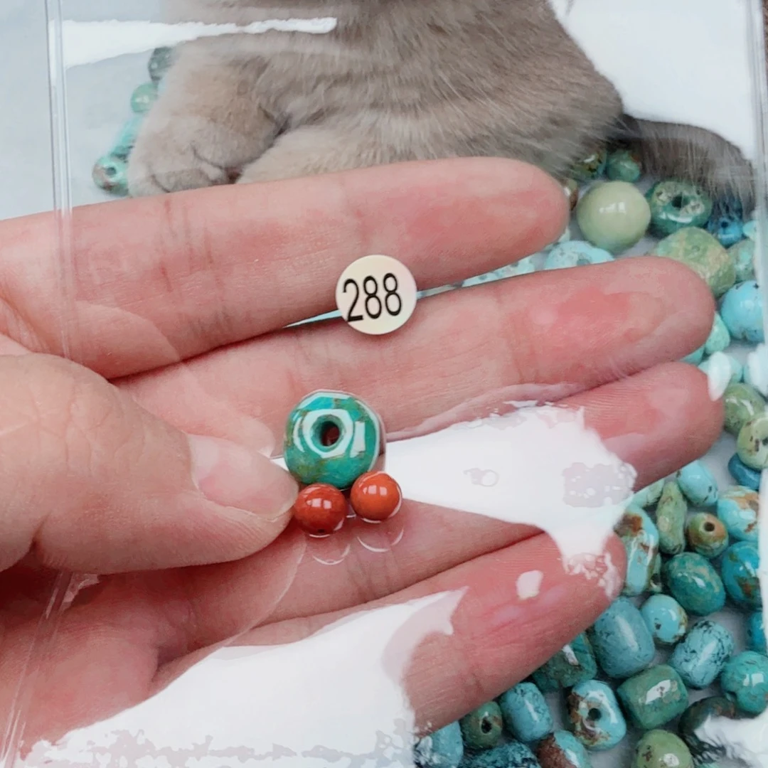 南红玛瑙未镶嵌珠宝奇石