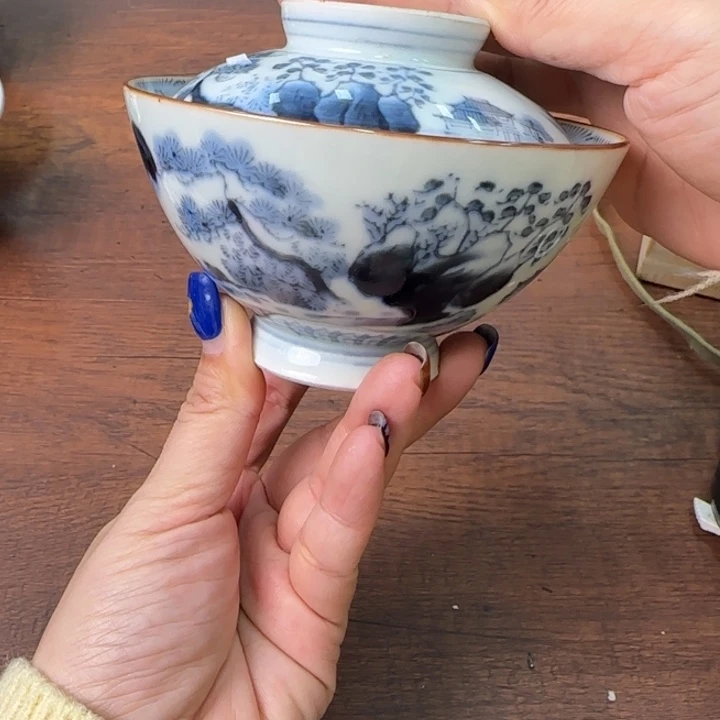 一个陶瓷物件哈哈哈哈