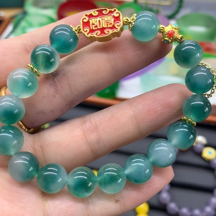 颈饰未镶嵌翡翠吊坠