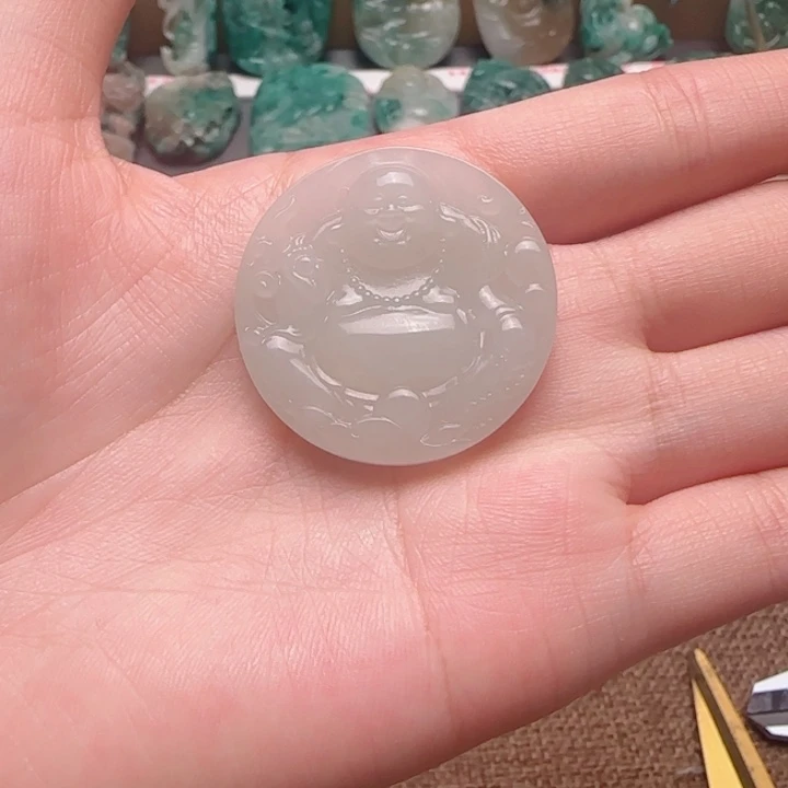 独山玉未镶嵌颈饰