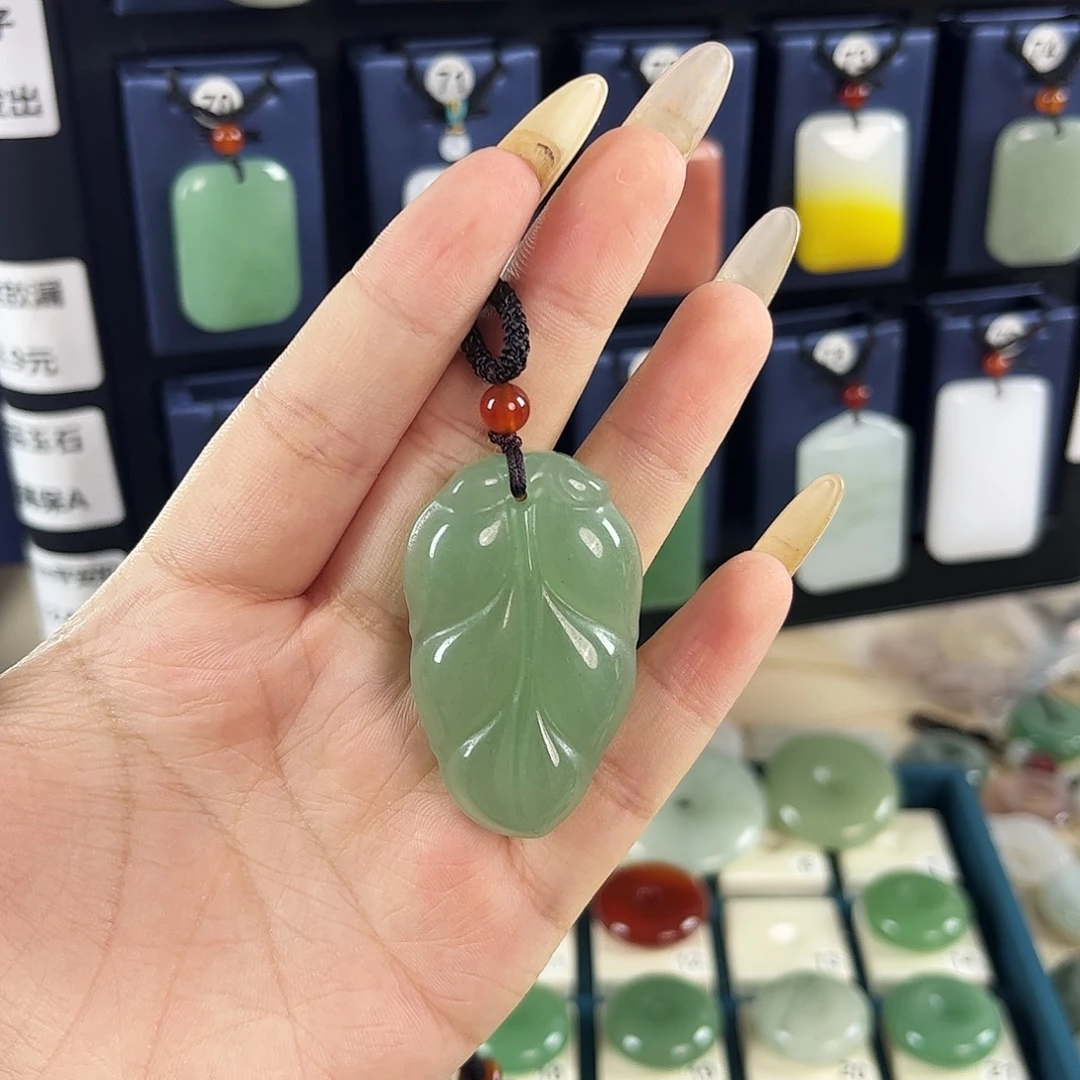 缘***好石英质玉未镶嵌颈饰