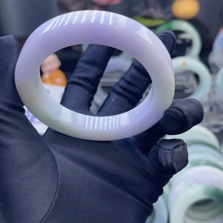 定制翡翠未镶嵌手镯