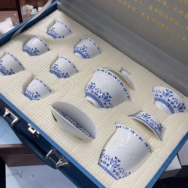 孤品茶具套装等。