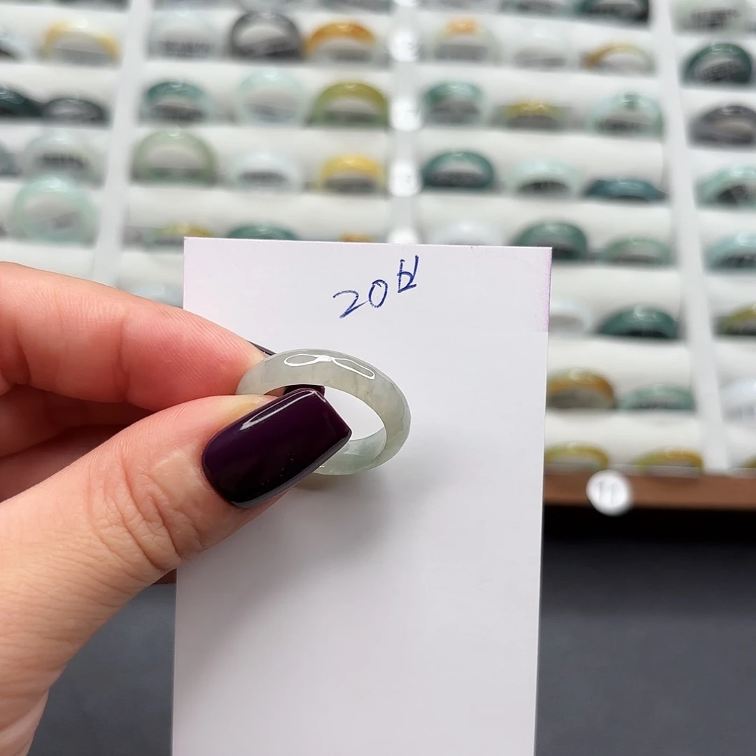 翡翠戒指未镶嵌翡翠