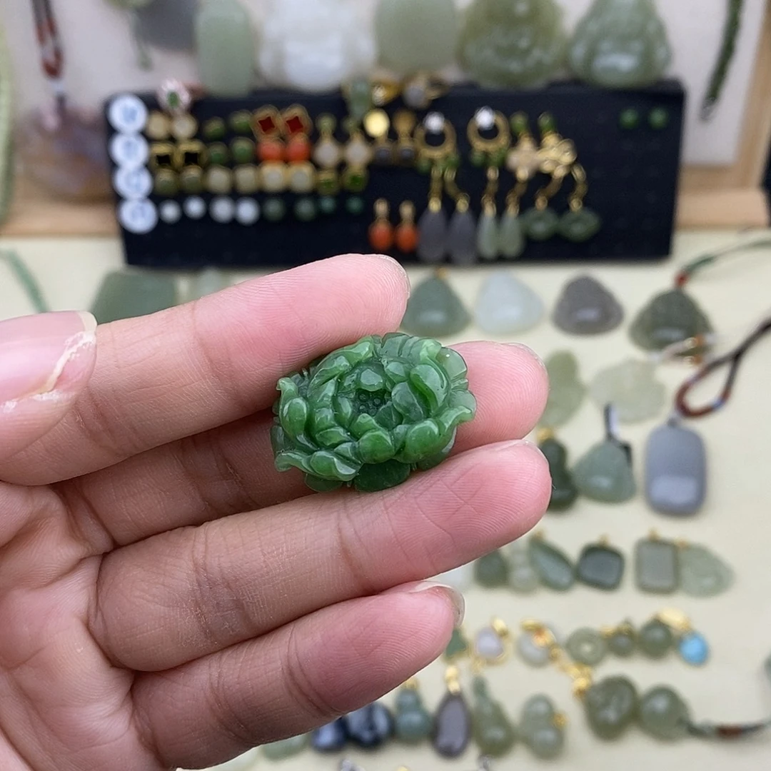 和田玉未镶嵌吊坠(不含链)