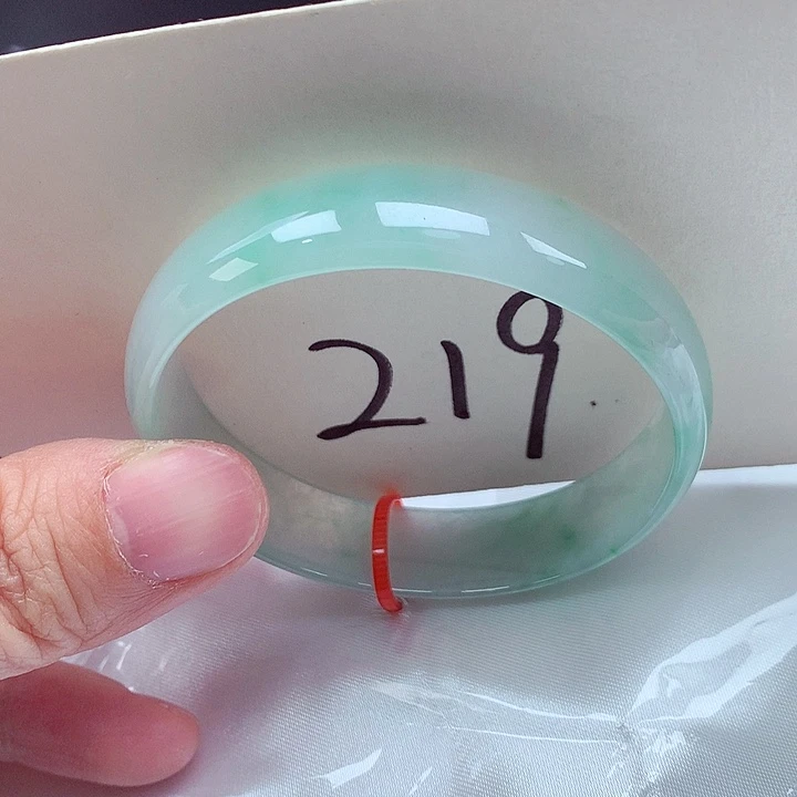 翡翠未镶嵌手镯翡翠