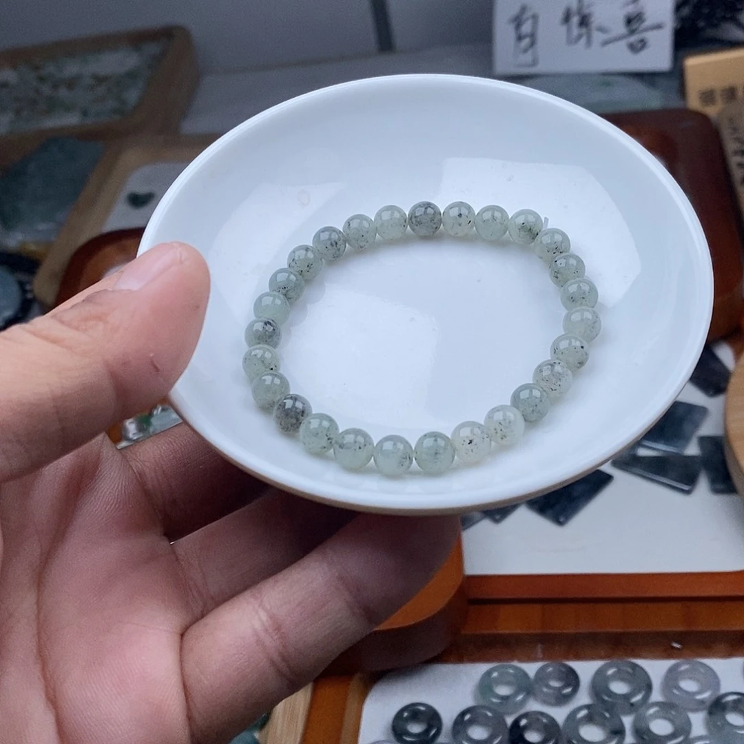 翡翠颈饰未镶嵌冰乌鸡手串