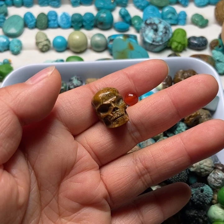 南红玛瑙未镶嵌颈饰