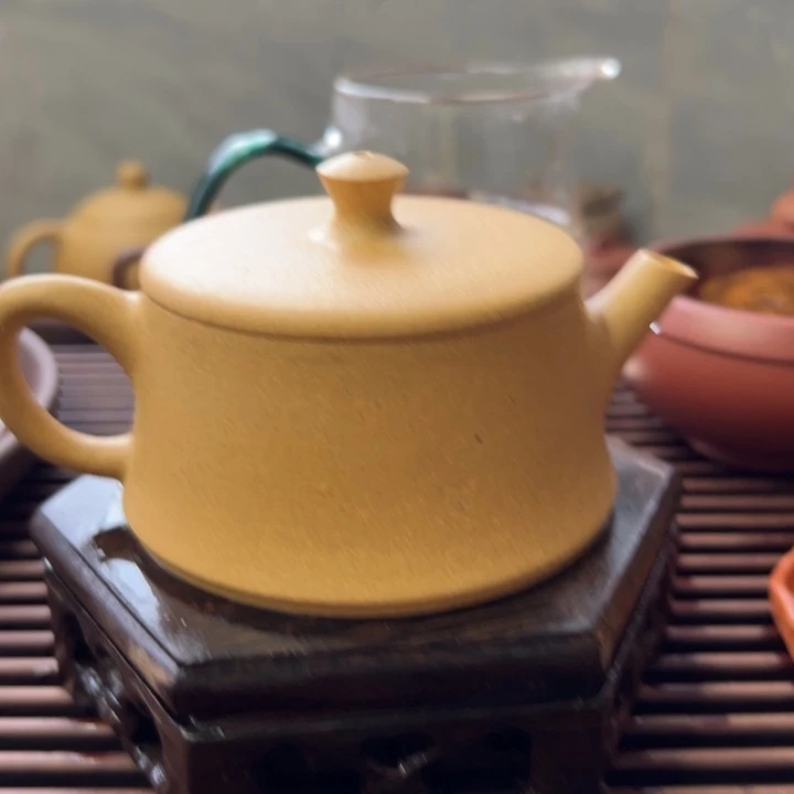 紫砂茶壶黄金云柱150cc
