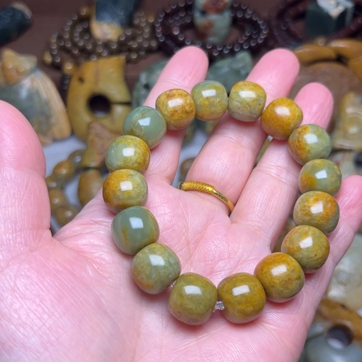 侯***上岫岩河磨玉（透闪石质玉）未镶嵌珠宝奇石