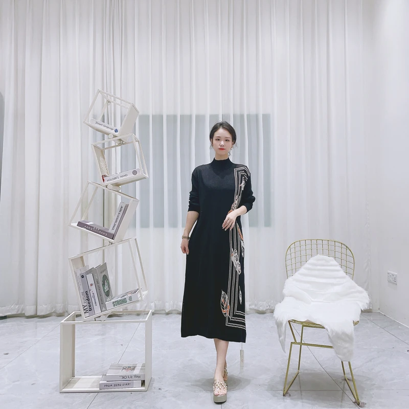 6177[人间梦露]气质显瘦黑色柳叶提花秋冬连衣裙