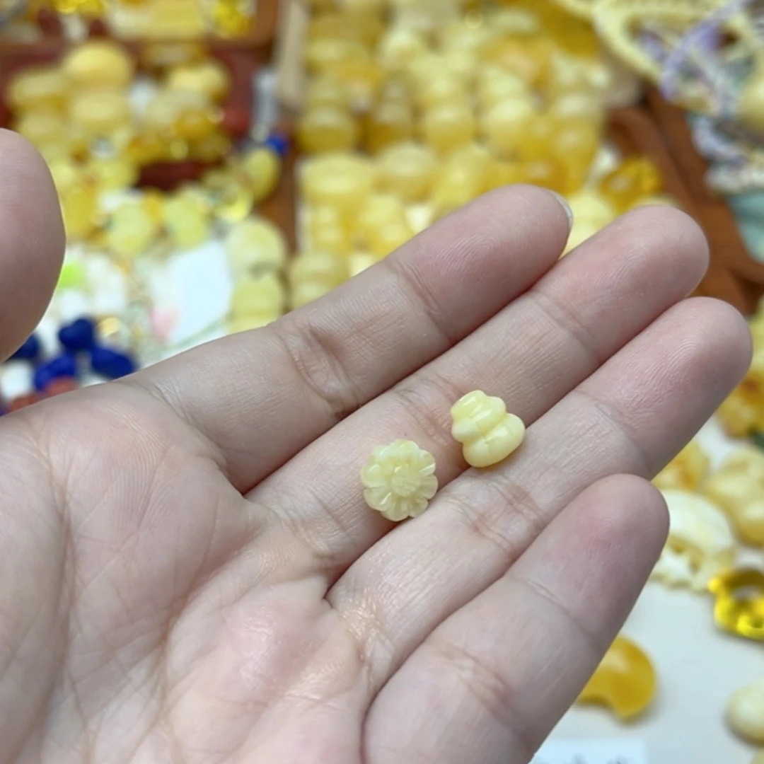 【闪购商品】未镶嵌蜜蜡裸石乔*配饰