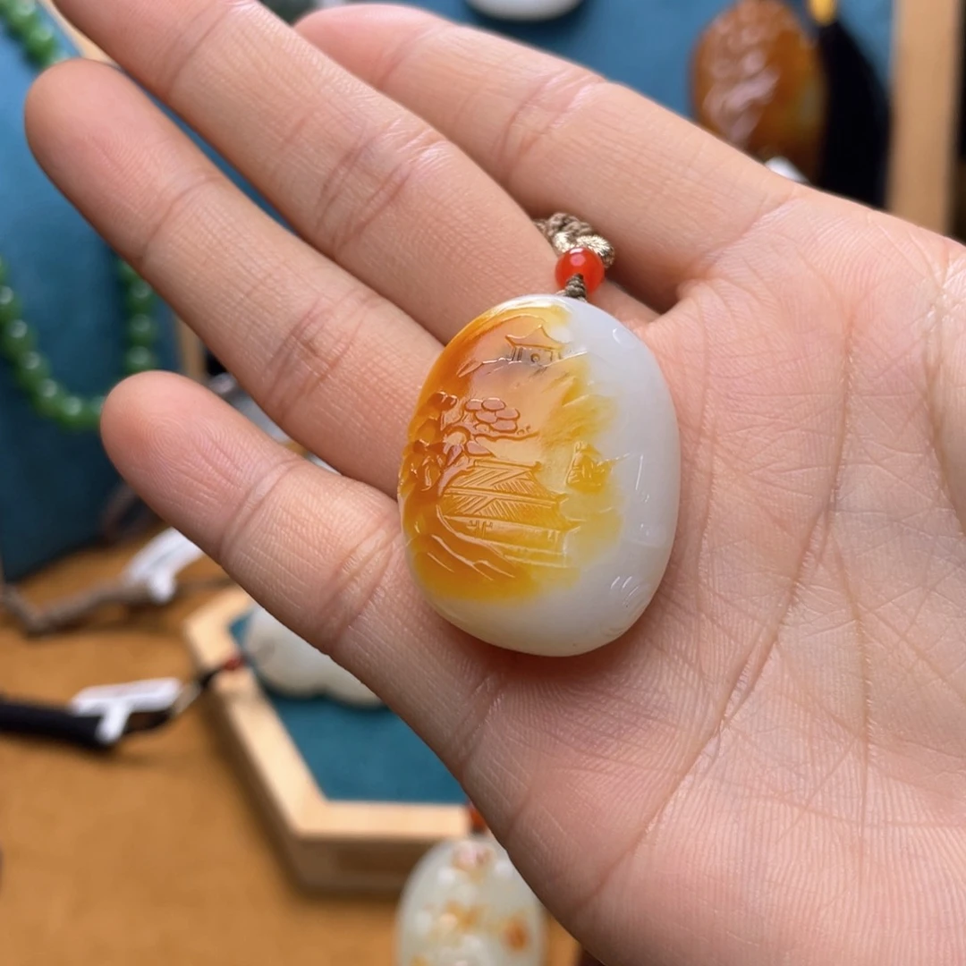 和田玉颈饰未镶嵌