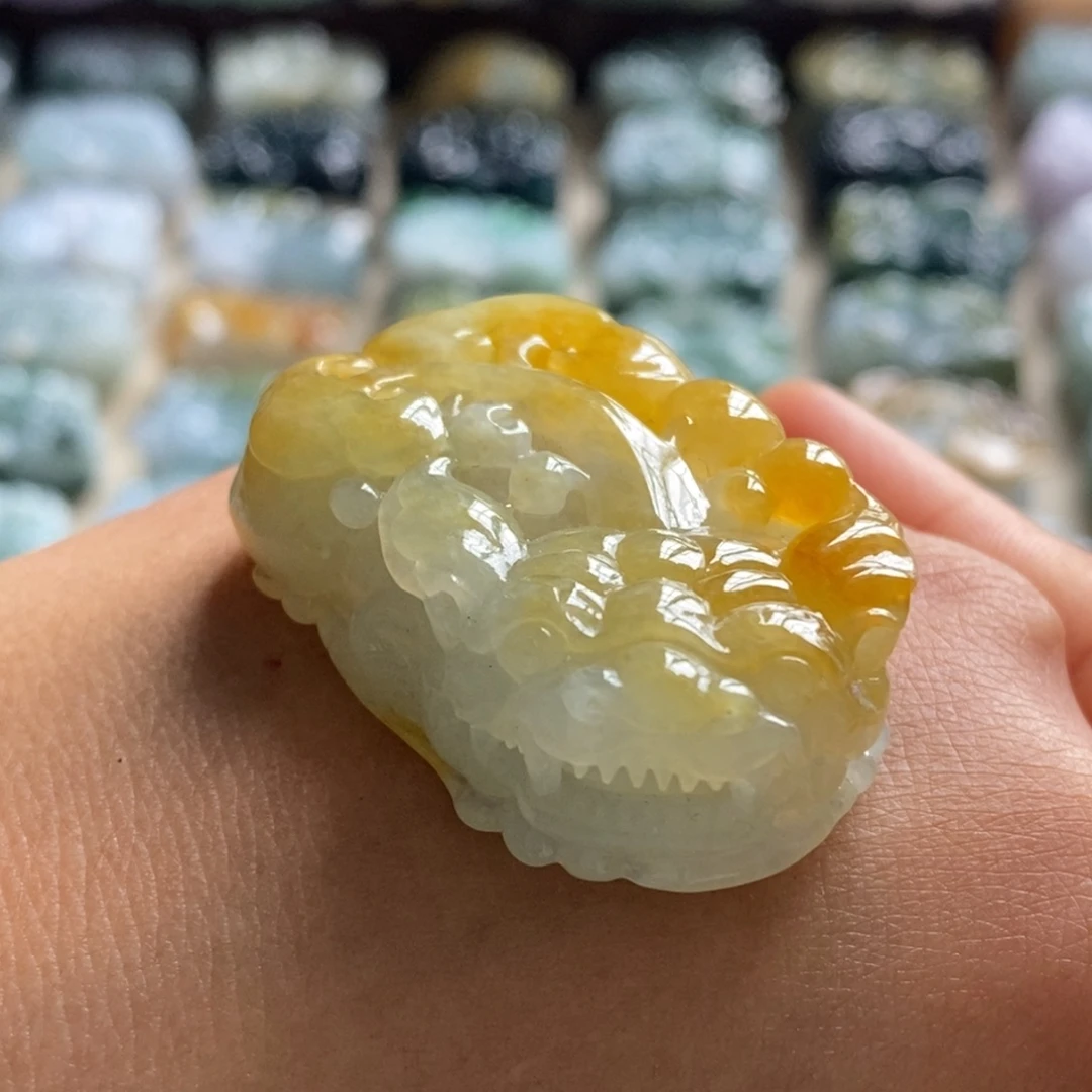 翡翠未镶嵌颈饰天然翡翠貔貅吊坠