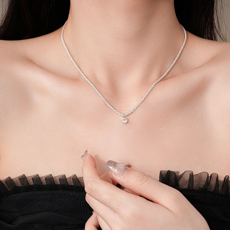 铜项链 复古素银色锆石吊坠项链轻奢小众超闪高级感锁骨链