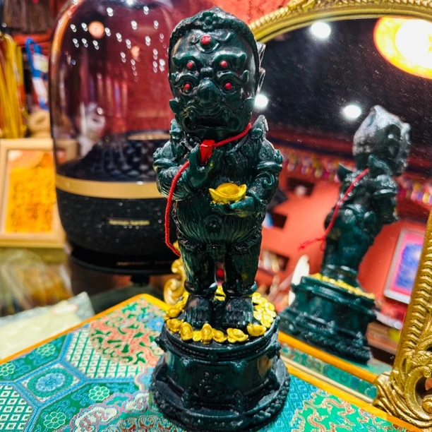 非金属亚克力婚庆饰品 古巴威  五眼四耳 摆件